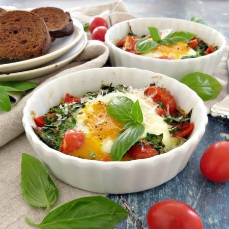 Italian Baked Eggs With Spinach & Tomatoes