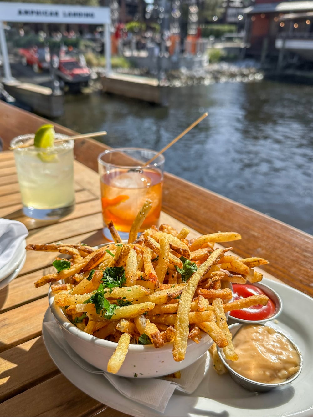 Dockside Bar at The Boathouse Disney Springs
